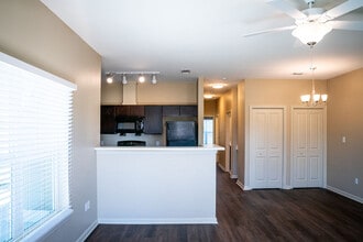 North Park Estates in Gulfport, MS - Building Photo - Building Photo