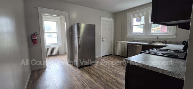 1324 S 2nd St in Allentown, PA - Building Photo - Building Photo