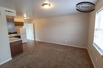 704 W Cunningham Dr in Columbia, MO - Building Photo - Building Photo