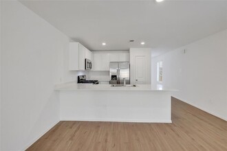 22507 Douglas Ct in New Caney, TX - Foto de edificio - Building Photo