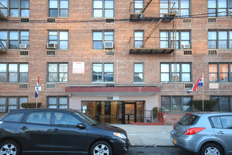 87-87 171st St in Jamaica, NY - Building Photo - Building Photo