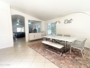 1040 E Silverwood Dr in Phoenix, AZ - Building Photo - Building Photo