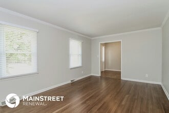 999 Nottingham Rd in High Point, NC - Building Photo - Building Photo