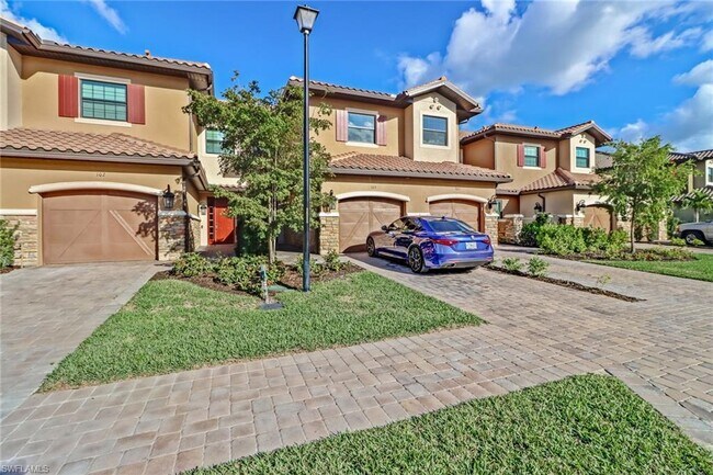 9653 Montelanico Loop-Unit -102 in Naples, FL - Building Photo - Building Photo