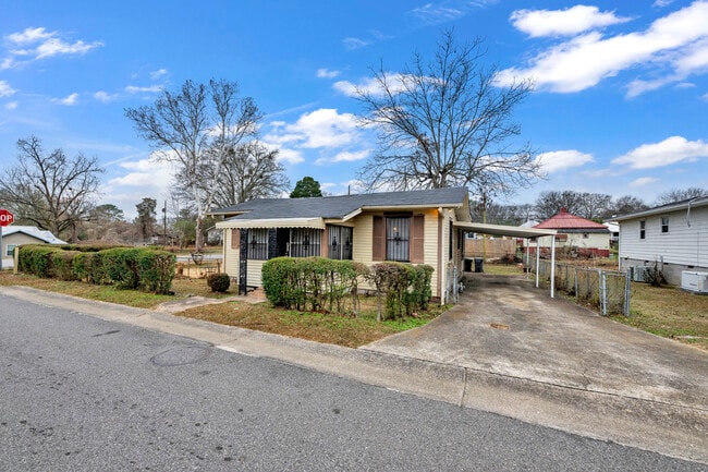 property at 419 7th St