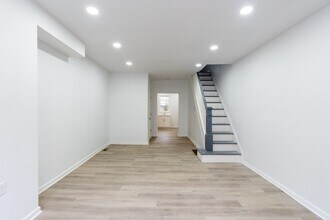 2227 Earp St in Philadelphia, PA - Building Photo - Building Photo