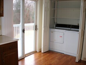 25 Founders Village, Unit 25 in Clinton, CT - Foto de edificio - Building Photo