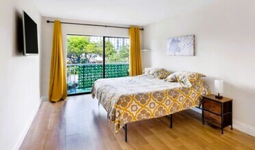 1650 NE 115th St, Unit 310 in Miami, FL - Building Photo - Building Photo