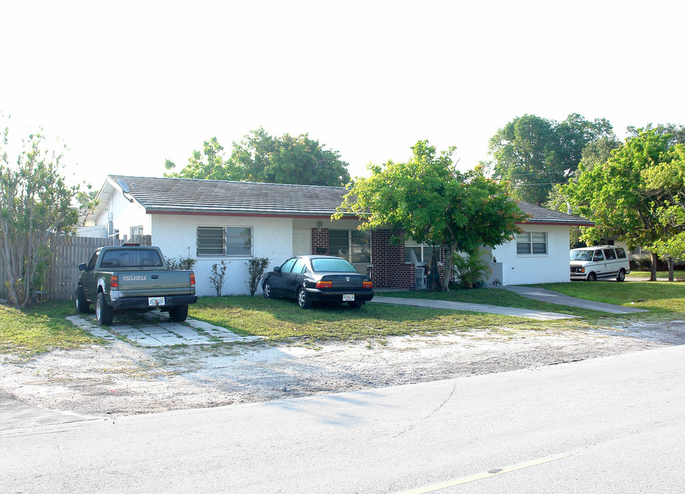 1500 NW 7th Ave in Fort Lauderdale, FL - Building Photo