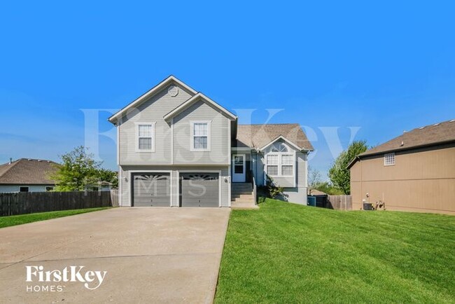 property at 812 Emerson Dr