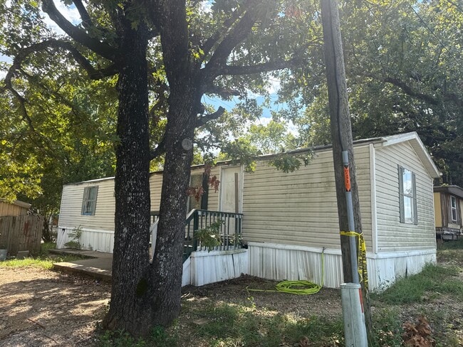 8 Smith Dr in Denison, TX - Building Photo - Building Photo