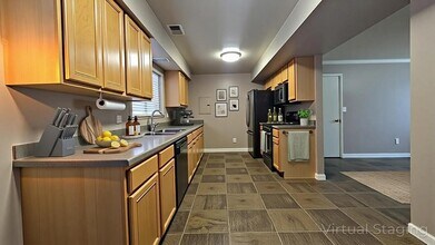 101 Ashland Ave in Evanston, IL - Building Photo - Building Photo