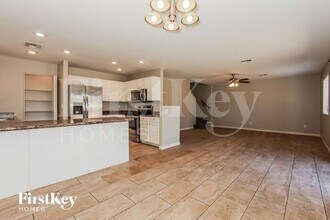 236 W Brangus Way in San Tan Valley, AZ - Building Photo - Building Photo