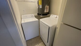 1900 Lake Atriums Cir