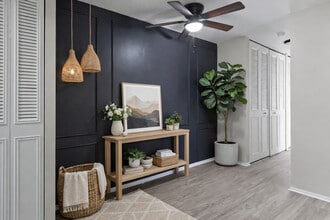 The Reserve at Warren in Warren, MI - Building Photo - Building Photo