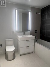 308 Jarvis St in Toronto, ON - Building Photo - Building Photo