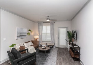 Verge in Greenwood, IN - Foto de edificio - Interior Photo