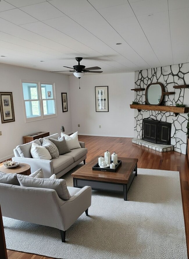 906 Sunset Rd in Branson, MO - Foto de edificio - Building Photo