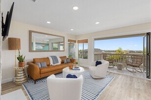 579 Hygeia Ave in Encinitas, CA - Building Photo