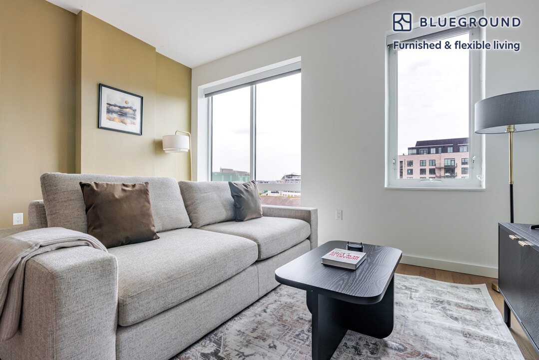 3 Tingey Sq SE in Washington, DC - Building Photo