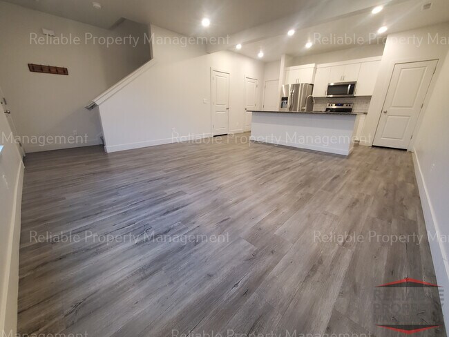 188 S Emery Ln, Unit 1 in Idaho Falls, ID - Building Photo - Building Photo