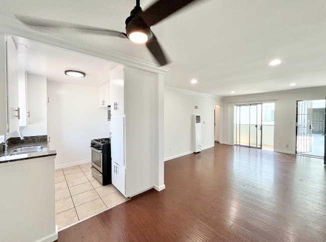 property at 5224 Lexington Ave