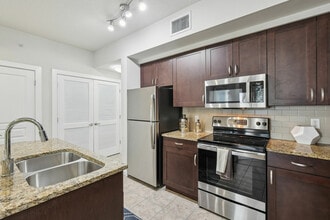 Congress Grove in Delray Beach, FL - Building Photo - Building Photo