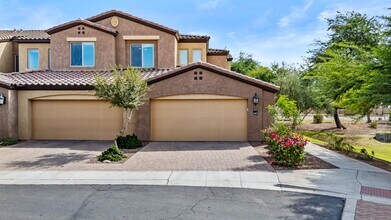 250 W Queen Creek Rd in Chandler, AZ - Building Photo - Building Photo