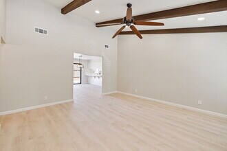 1541 E Fairmont Ave in Fresno, CA - Building Photo - Building Photo