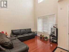 426 Robert Ferrie Dr in Kitchener, ON - Building Photo - Building Photo