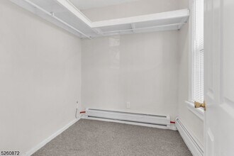 139 S 8th St in Newark, NJ - Building Photo - Building Photo