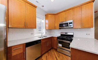 2723 N Monticello Ave in Chicago, IL - Building Photo