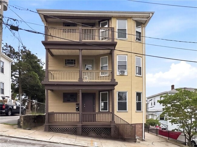 property at 5 Peter St