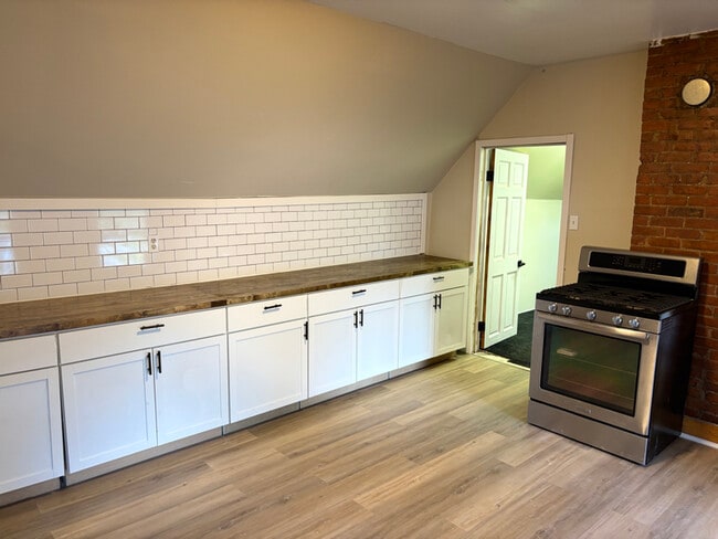 238 Schiller St in Buffalo, NY - Building Photo - Building Photo