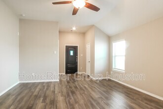 22505 Gran Sasso Dr in Roman Forest, TX - Building Photo - Building Photo