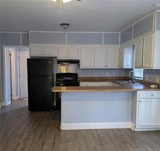 406 Warren St in Fayetteville, NC - Building Photo - Building Photo