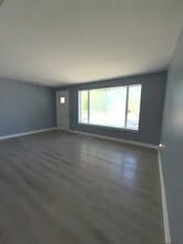 17745 Burnham Ave in Lansing, IL - Building Photo - Building Photo