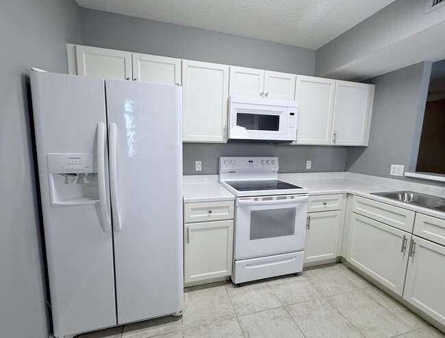 property at 1115 Golden Lakes Blvd