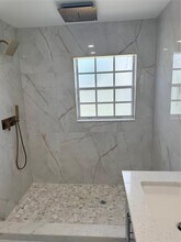 3380 NW 78th Ave in Margate, FL - Foto de edificio - Building Photo