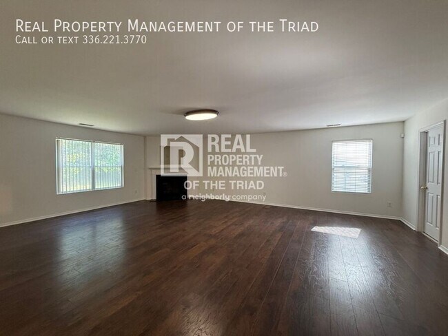 4547 Brimmer Pl Dr in Kernersville, NC - Building Photo - Building Photo