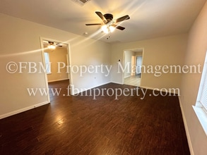 1020 N Beaton St in Corsicana, TX - Building Photo - Building Photo