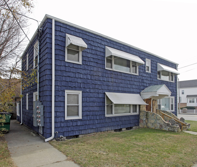 924 10th Ave in Kenosha, WI - Foto de edificio - Building Photo