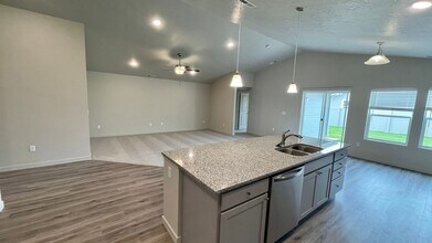 12139 W Terrazzo Dr in Nampa, ID - Building Photo - Building Photo