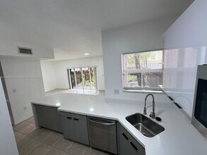 941 SW 6th Pl in Florida City, FL - Building Photo - Building Photo