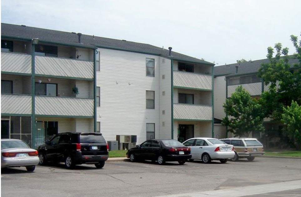 Greenway Park Apartments in Wichita, KS - Building Photo