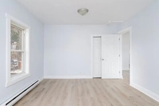 598 Franklin St in Worcester, MA - Building Photo - Building Photo
