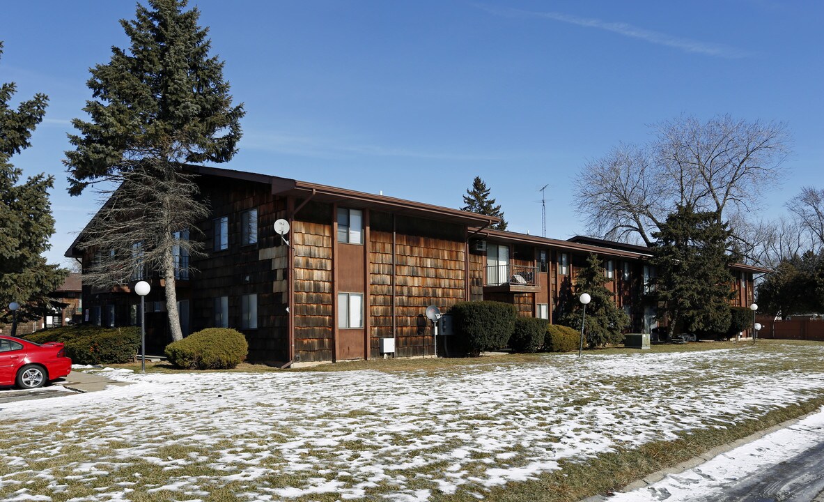 Greenwich Apartments in Toledo, OH - Building Photo