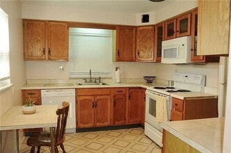 249 Cirbus Ln in Monroeville, PA - Building Photo - Building Photo