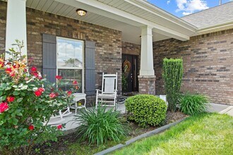 7266 Kenyon Dr in Denver, NC - Building Photo - Building Photo