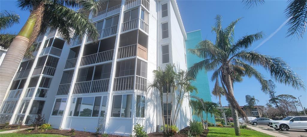 4900 38th Way S in St. Petersburg, FL - Building Photo